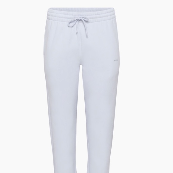 TNA Aritzia Sweat Set!!! - Picture 2 of 3